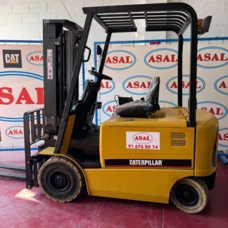 Carretilla eléctrica Caterpillar EP25KPAC capacidad 2500kg-elevación dúplex 3,3m